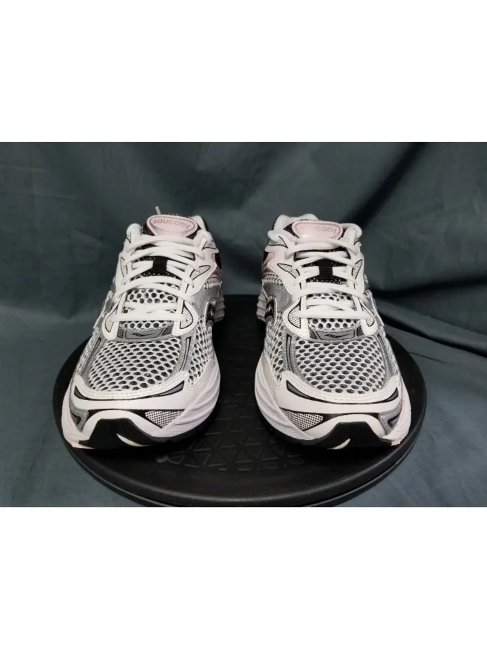 Saucony ProGrid Omni 9 Silver Pink Women's Size 7.5 New No Box !! - Picture 3 of 11